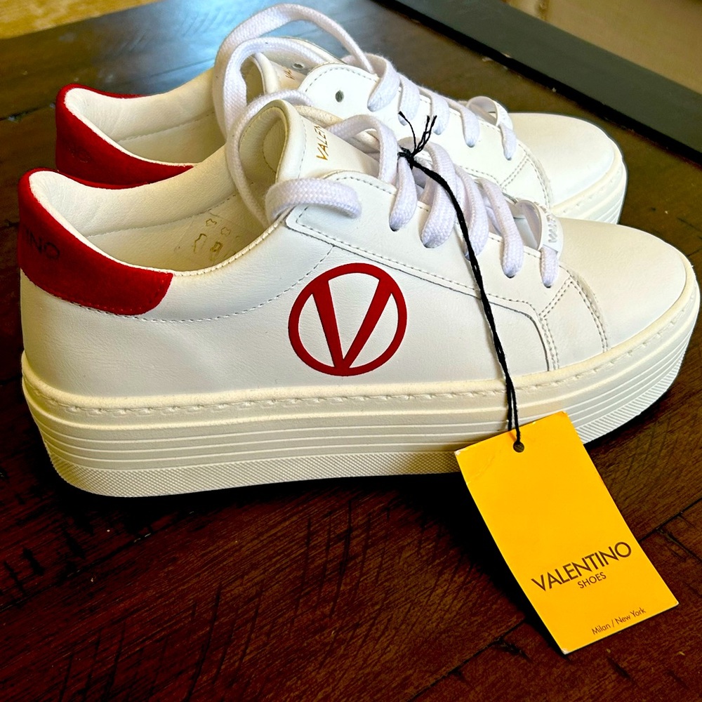 The original Valentino tennis shoes, white platform, leather size 6 women